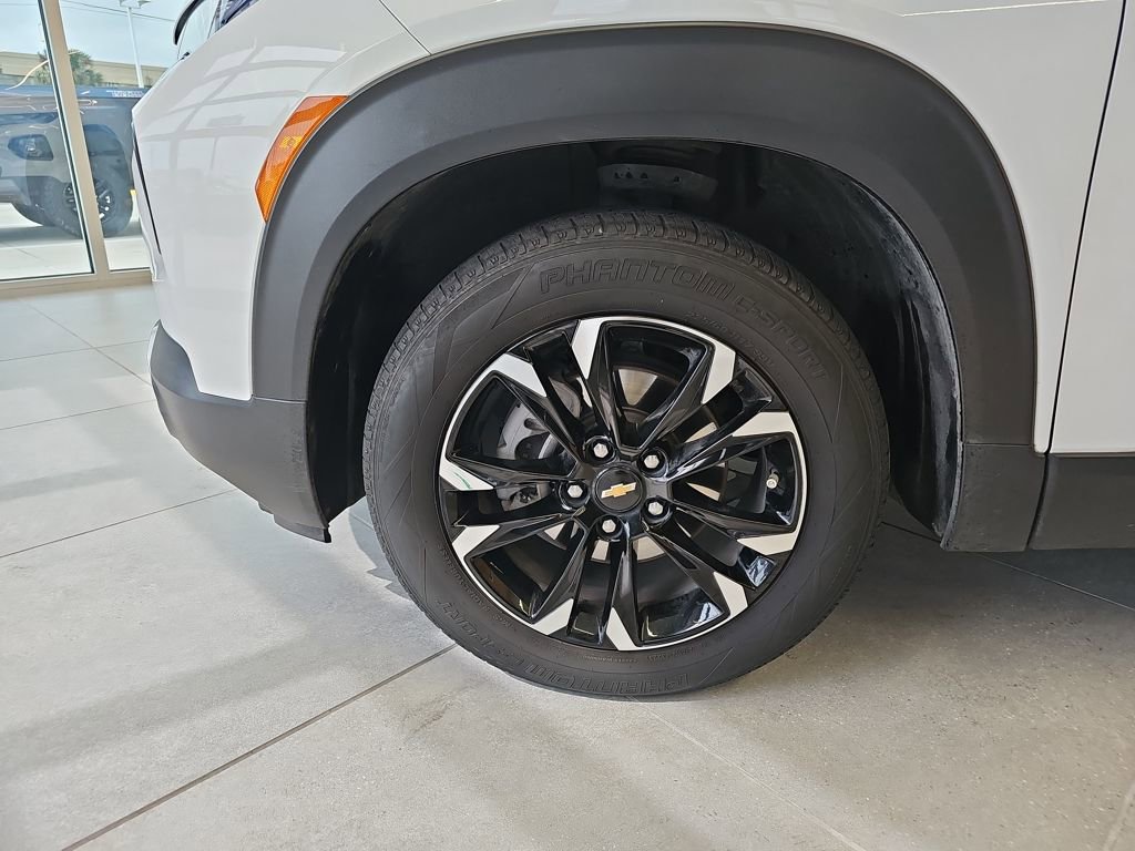 Used 2023 Chevrolet TrailBlazer LT image 31