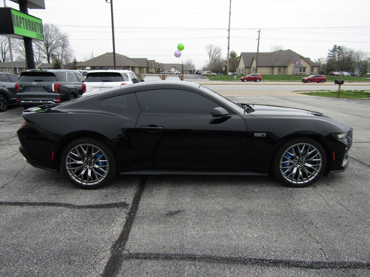 Used 2024 Ford Mustang GT Premium image 9