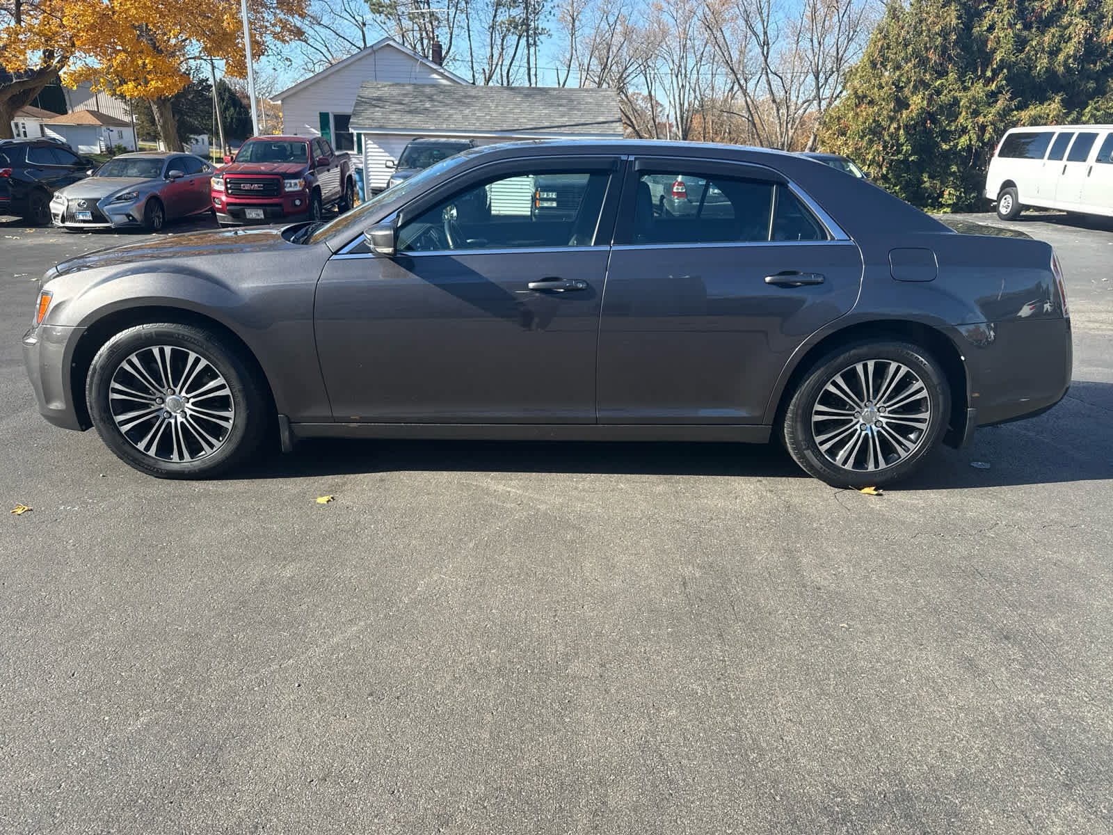 Used 2013 Chrysler 300 S w/ Luxury Group image 6