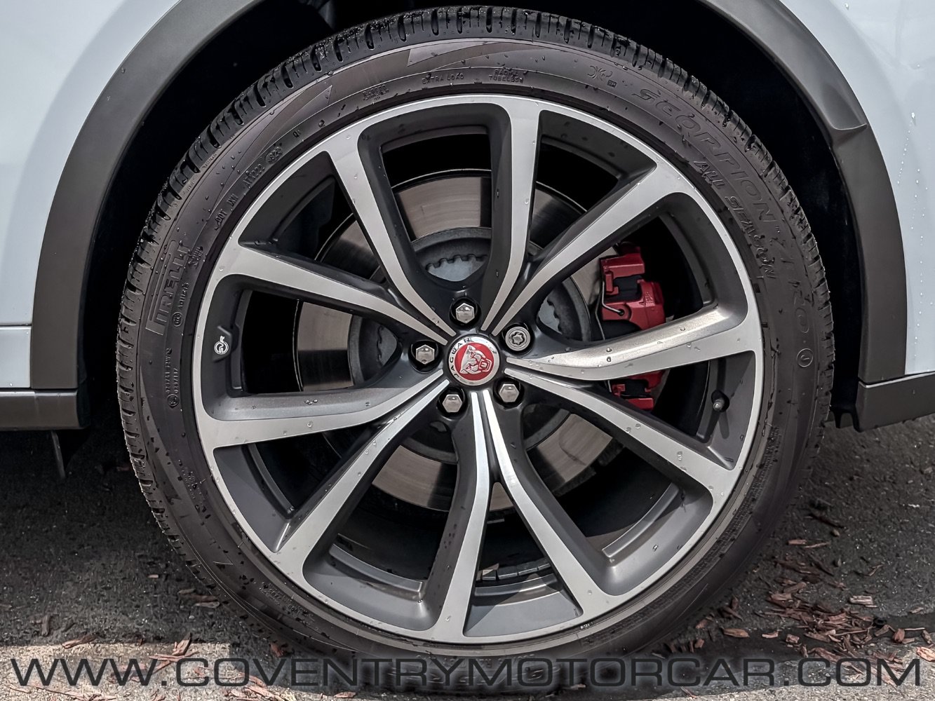 Used 2021 Jaguar F-PACE SVR AWD/4WD image 10
