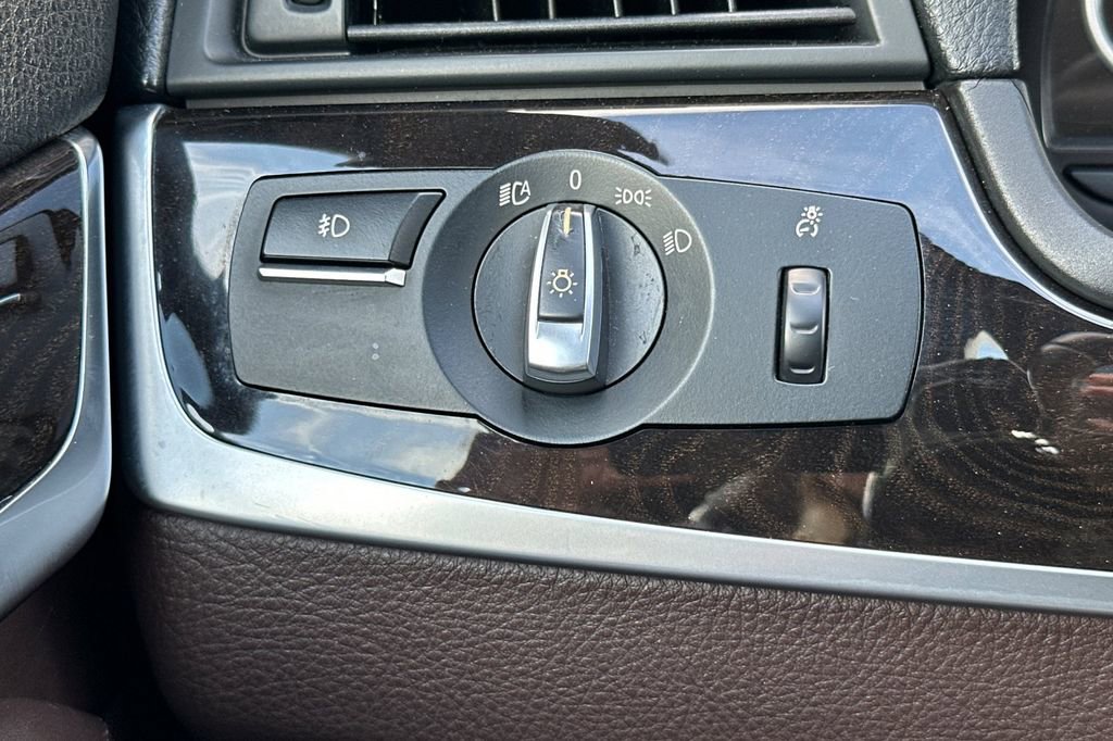 Used 2015 BMW 535i Sedan image 29