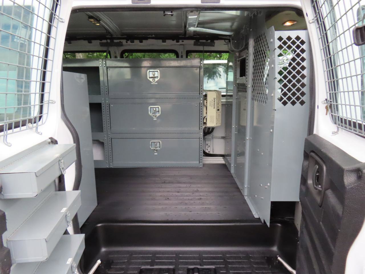 Used 2015 GMC Savana 3500 RWD image 14