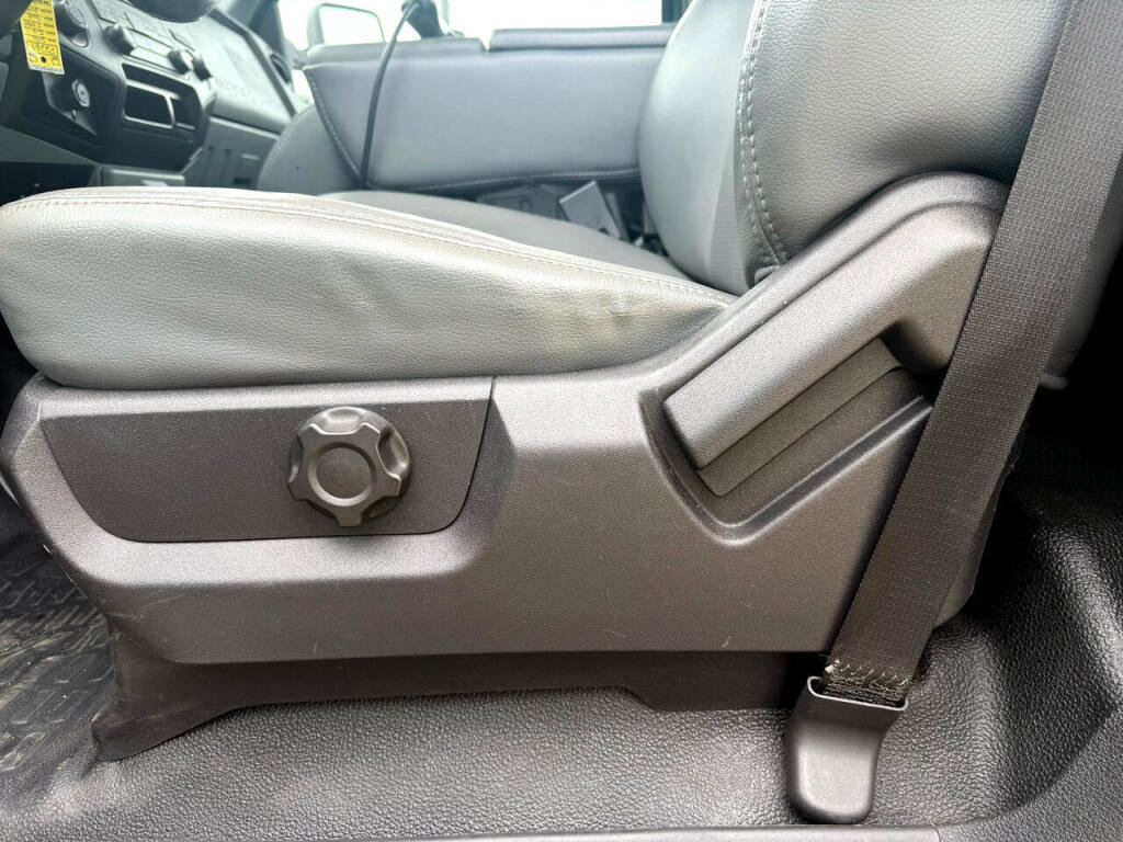 Used 2011 Ford F350 XL w/ Skid Plate Pkg image 14