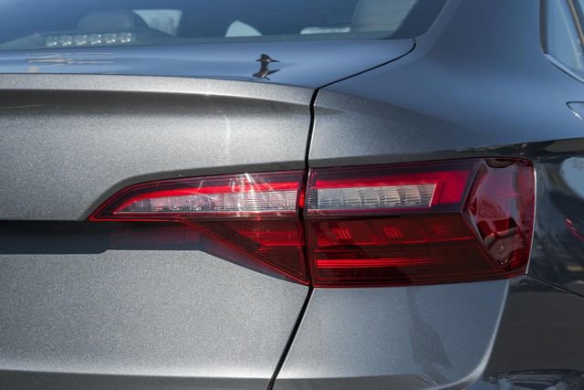 Used 2020 Volkswagen Jetta R-Line image 7