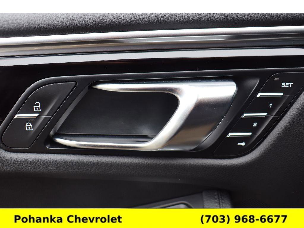 Used 2021 Porsche Macan image 28