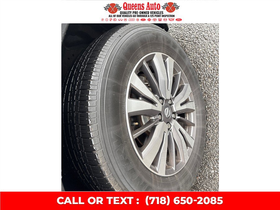 Used 2019 Nissan Pathfinder S AWD/4WD image 28