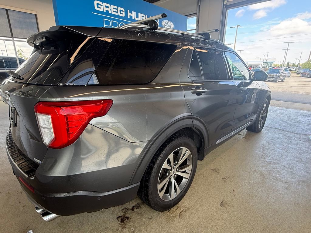Used 2020 Ford Explorer Platinum w/ Premium Technology Package AWD/4WD image 2
