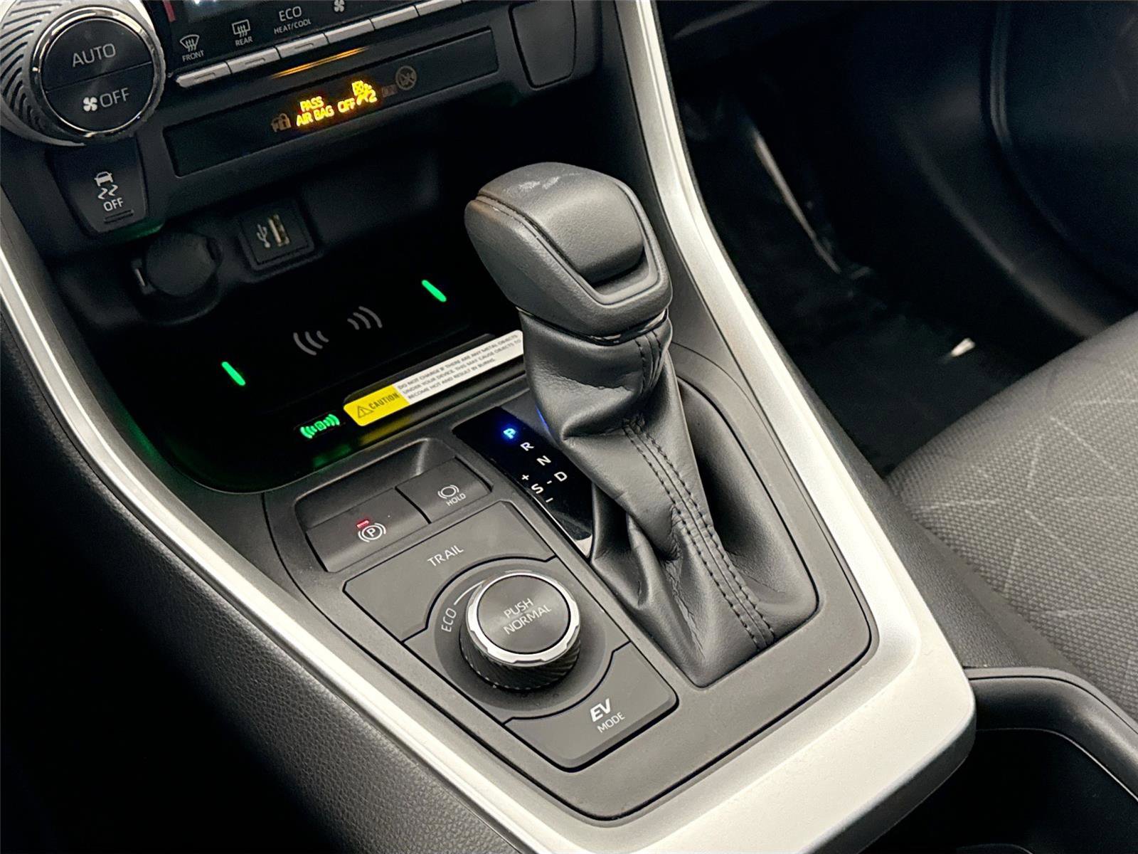 Certified 2024 Toyota RAV4 XLE image 28