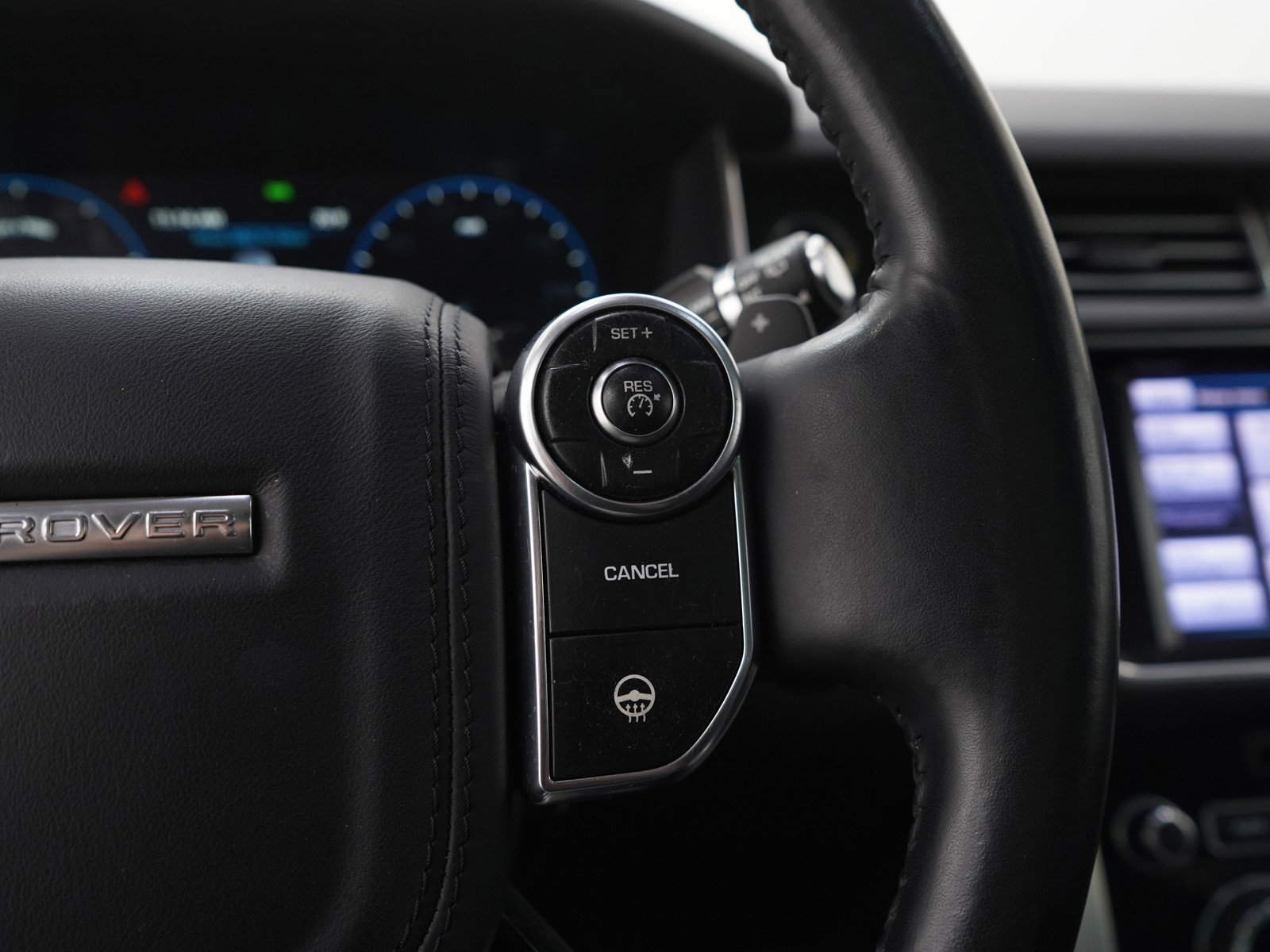 Used 2013 Land Rover Range Rover HSE AWD/4WD image 32