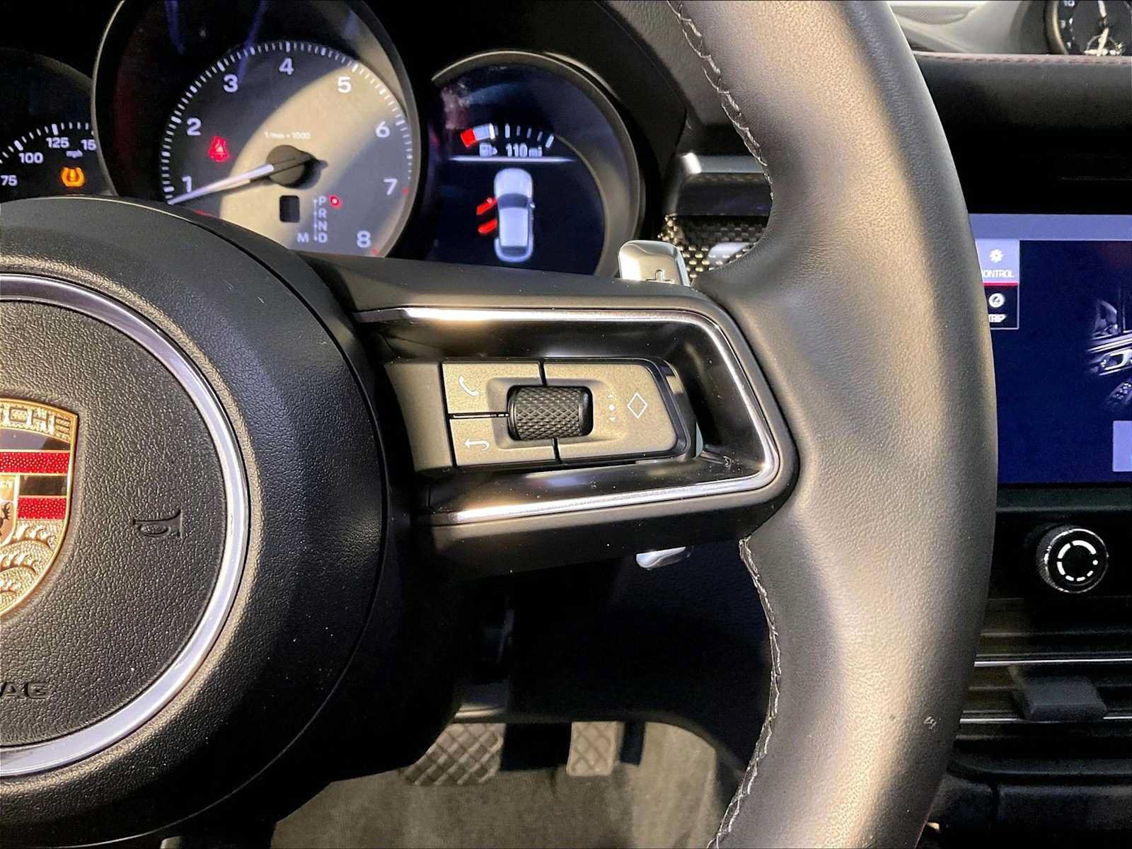 Certified 2024 Porsche Macan S AWD/4WD image 28