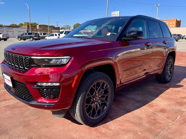 New 2025 Jeep Grand Cherokee Summit image 1
