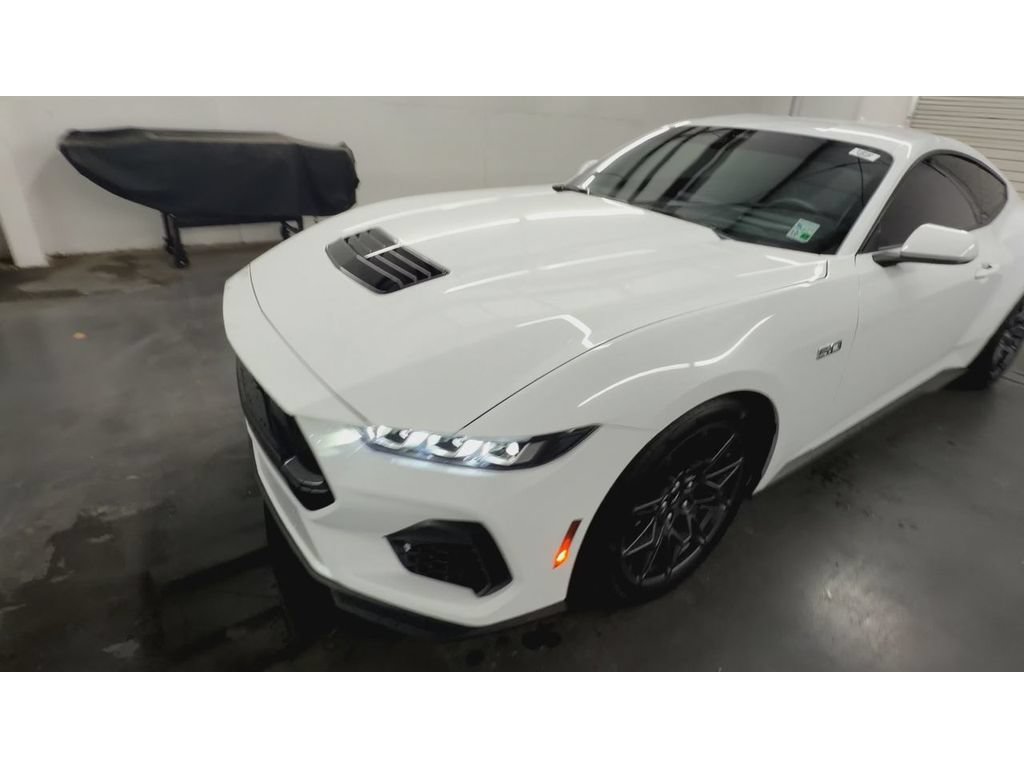 Used 2024 Ford Mustang GT Premium w/ GT Performance Package RWD image 4