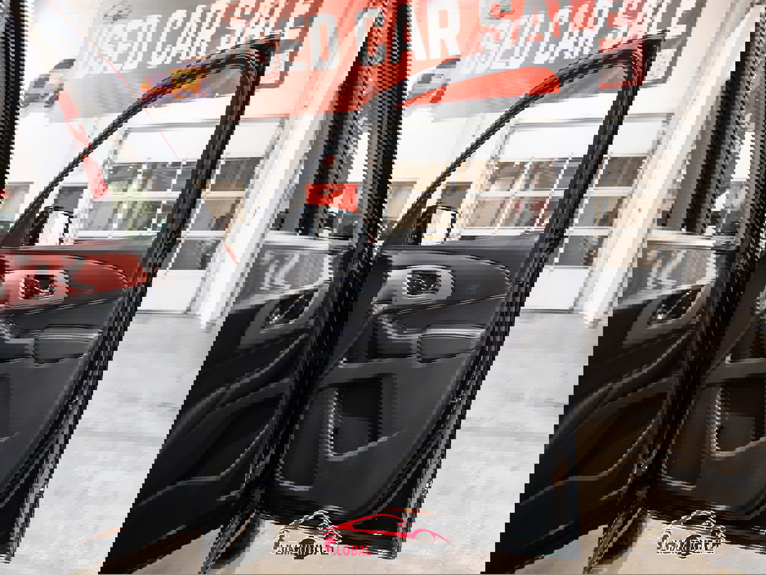 Used 2020 Chevrolet Traverse LT w/ Driver Confidence II Package image 40