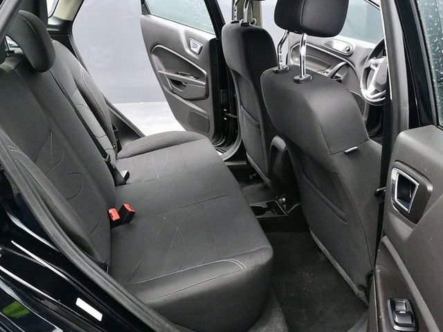 Used 2016 Ford Fiesta SE image 22