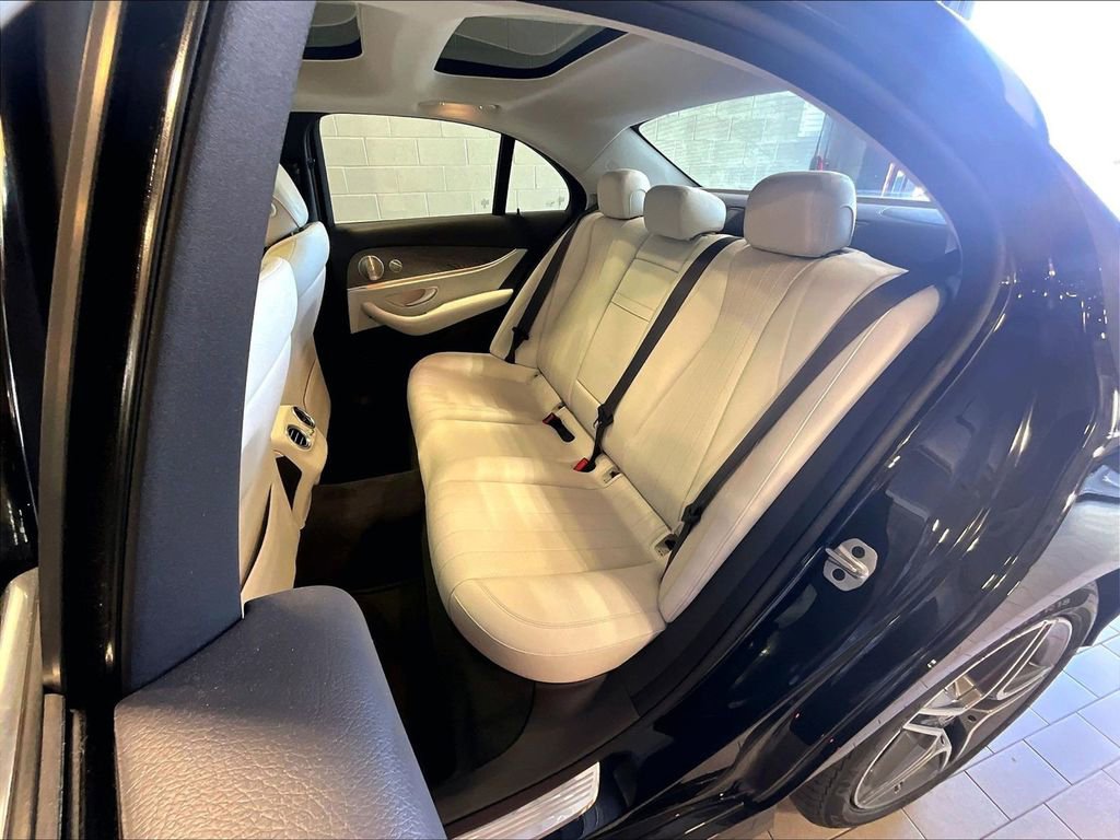Used 2021 Mercedes-Benz E 350 4MATIC Sedan image 22