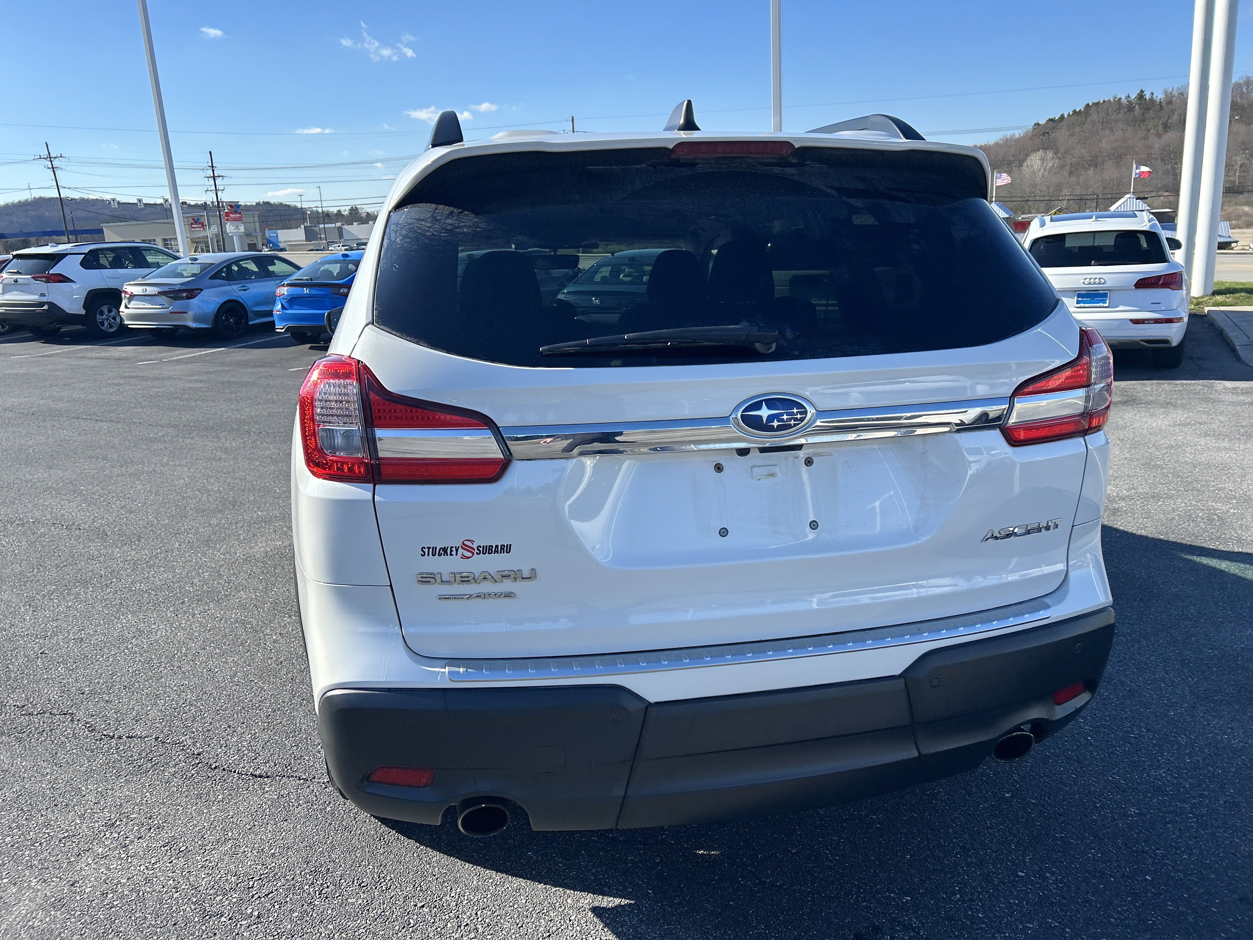 Used 2019 Subaru Ascent Premium image 18