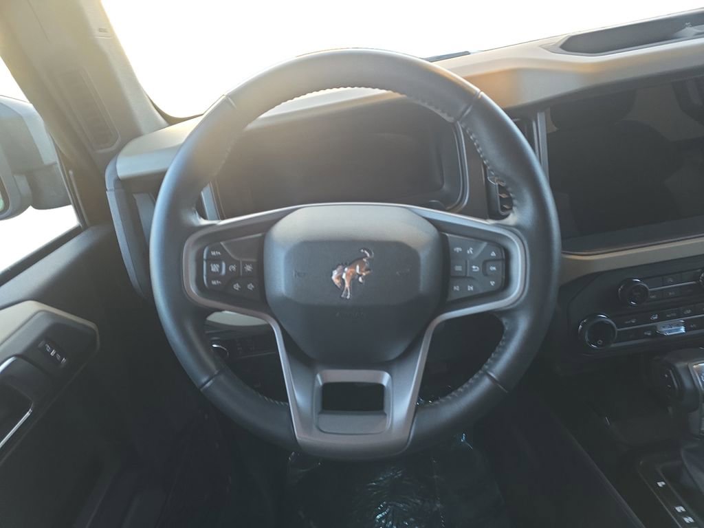 Used 2025 Ford Bronco Big Bend image 14
