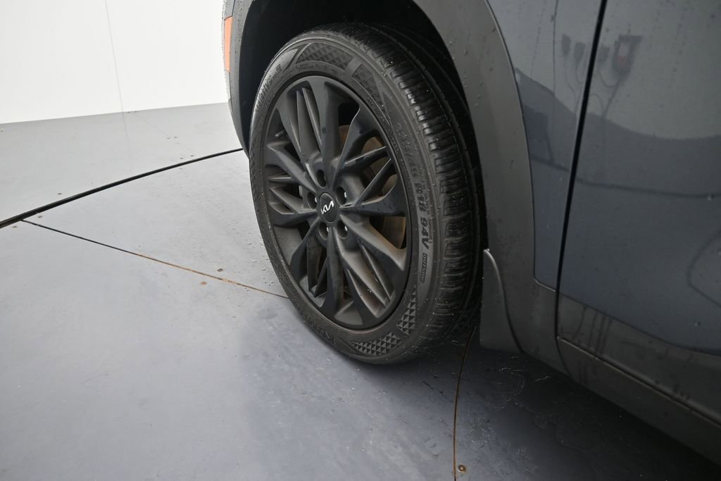 Certified 2023 Kia Seltos Nightfall Edition AWD/4WD image 12