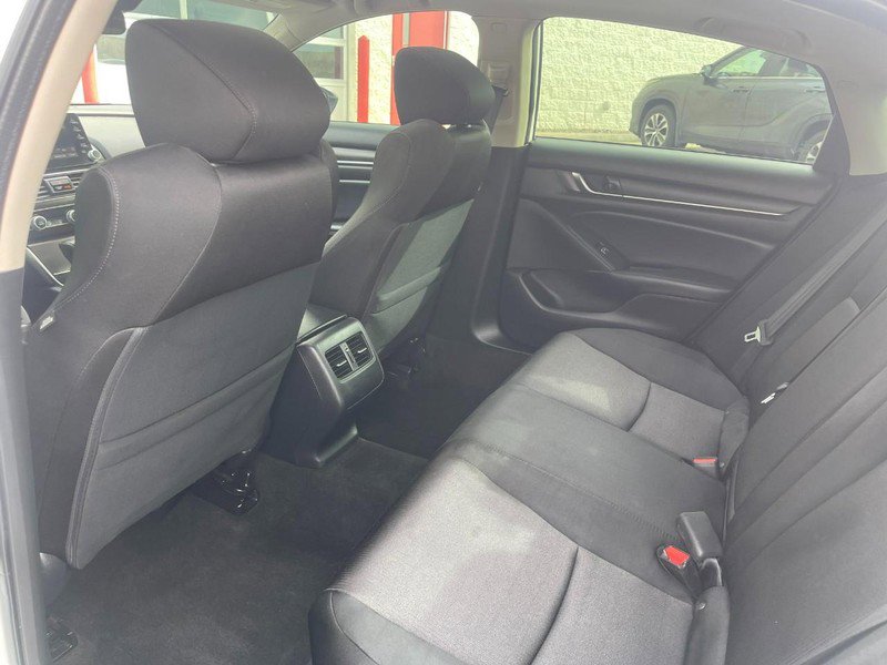 Used 2018 Honda Accord EX image 14