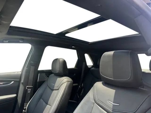 Used 2021 Cadillac XT5 Premium Luxury AWD/4WD image 11