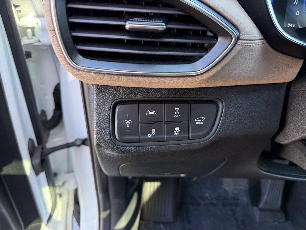 Used 2019 Hyundai Santa Fe AWD image 8