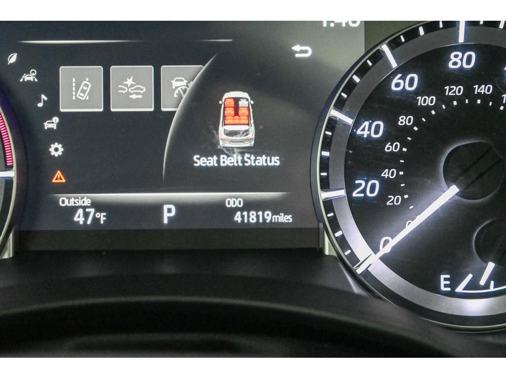 Used 2023 Toyota Highlander XLE image 39