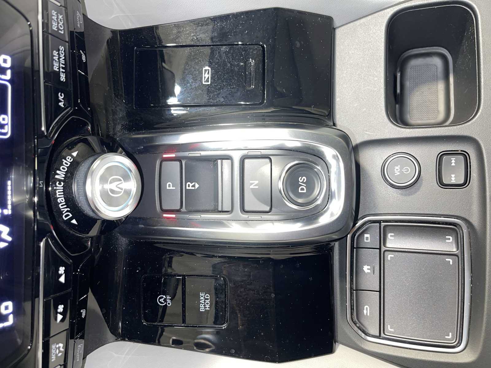Certified 2024 Acura MDX w/ Technology Package AWD/4WD image 17