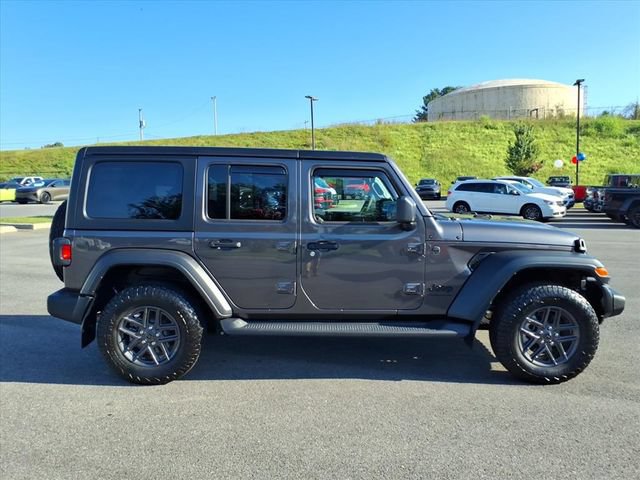 Used 2026 Jeep Wrangler Unlimited Sport AWD/4WD image 5