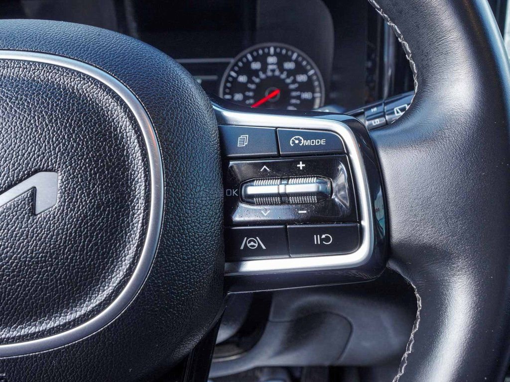 Used 2022 Kia Sorento S image 24