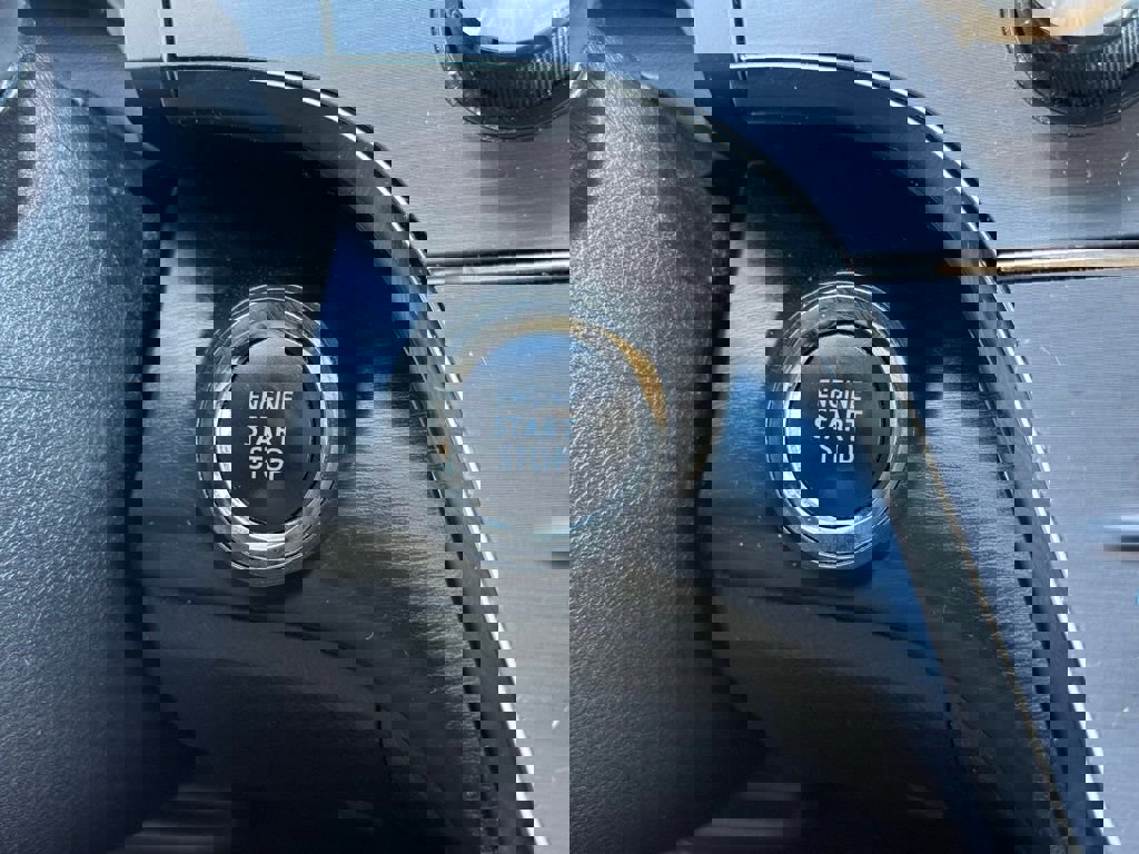 Used 2017 Toyota Avalon XLE Premium FWD image 32