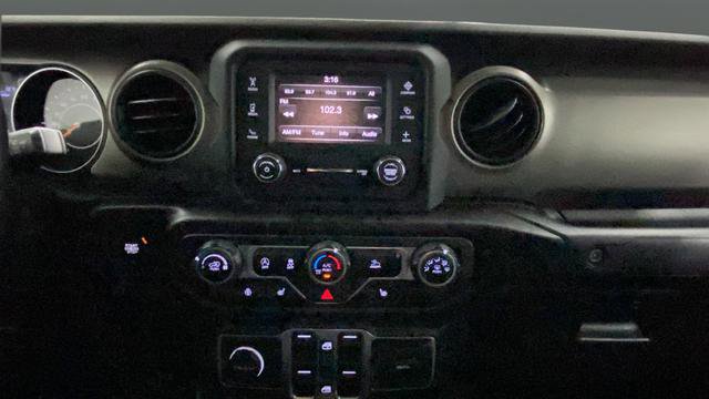 Used 2020 Jeep Gladiator Sport w/ Quick Order Package 24S AWD/4WD image 12