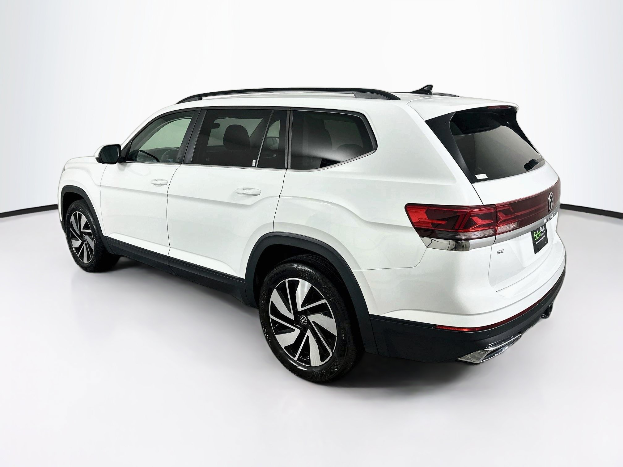 Used 2025 Volkswagen Atlas SE FWD image 5