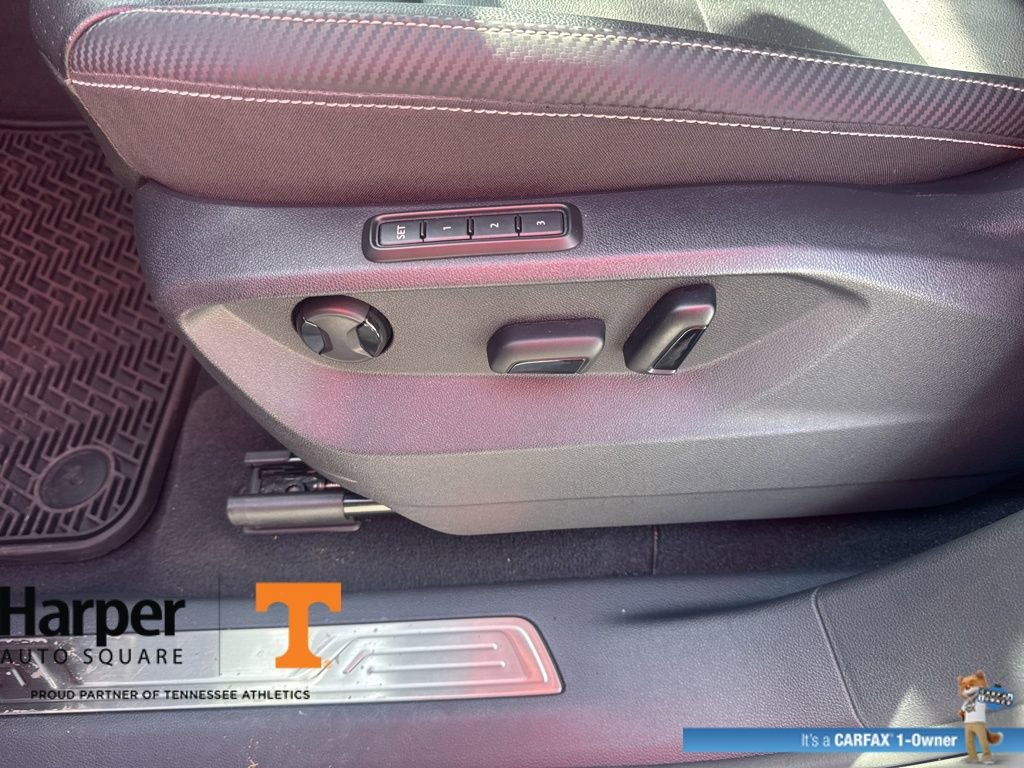 Used 2023 Volkswagen Atlas Cross Sport SEL image 18