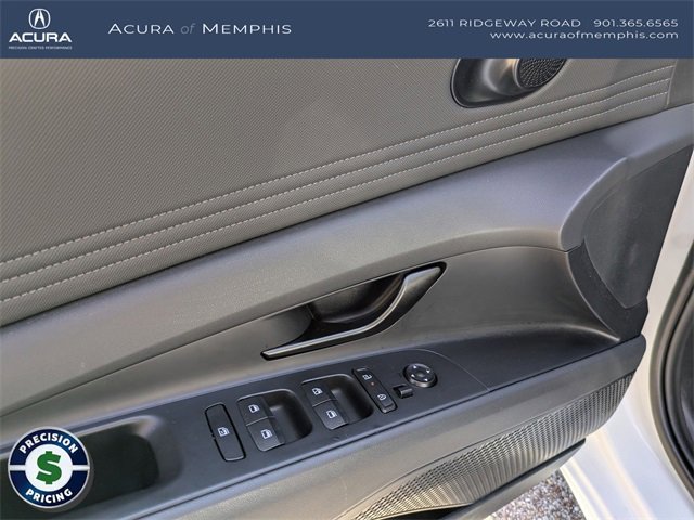 Used 2025 Hyundai Elantra Sport image 24