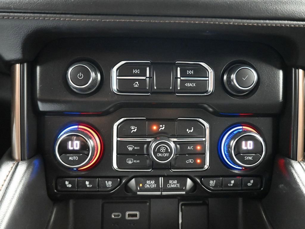 Used 2021 Chevrolet Suburban High Country image 31