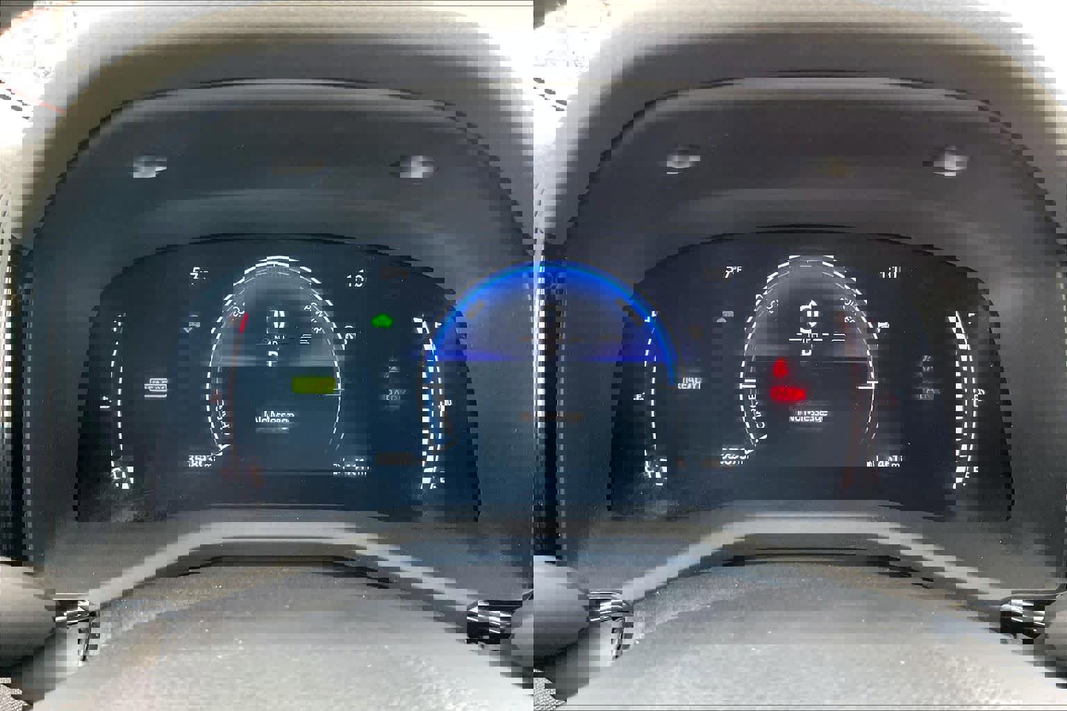 Used 2025 Toyota Camry SE image 24