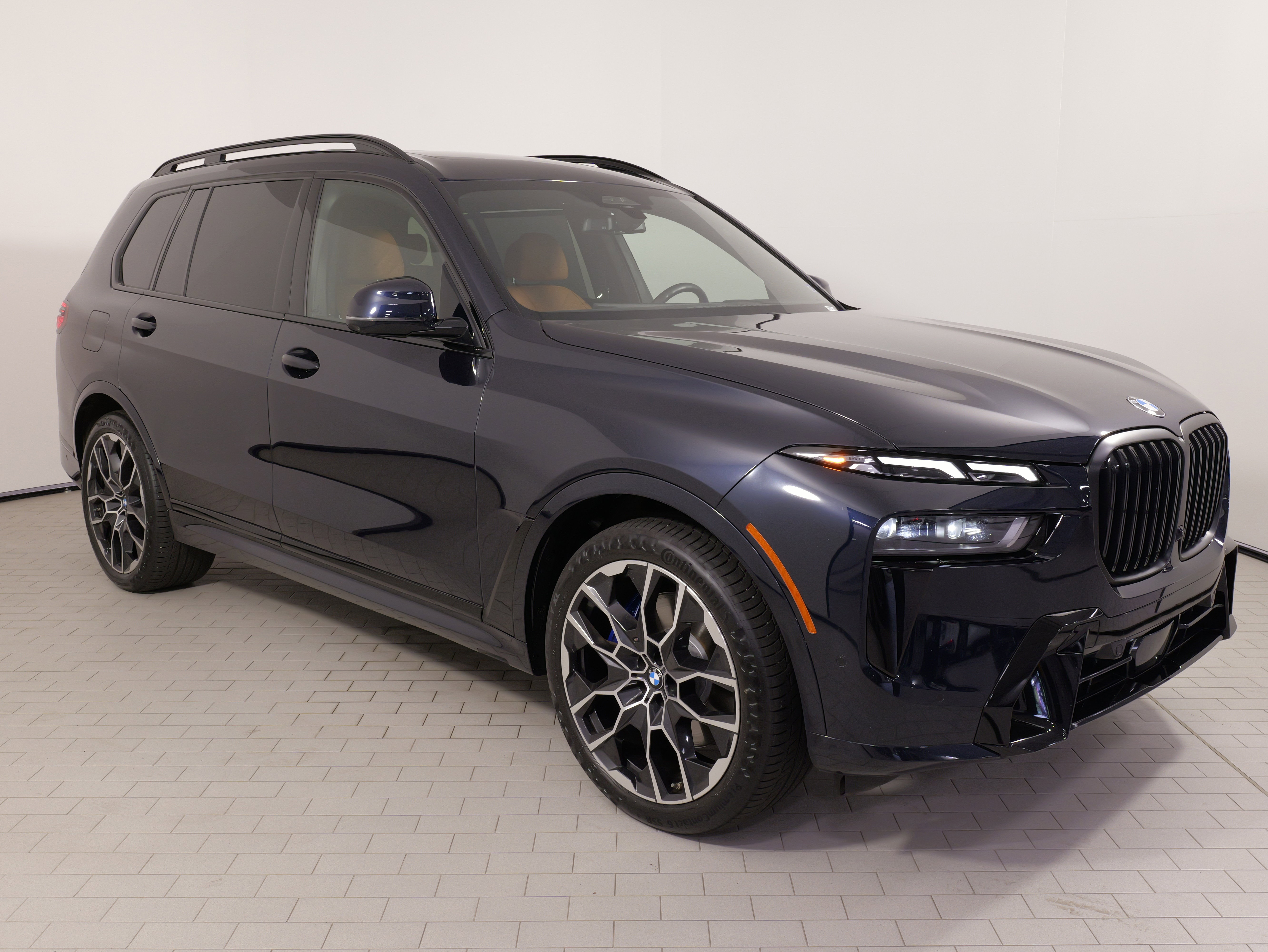 Used 2026 BMW X7 xDrive40i w/ Executive Package AWD/4WD image 7
