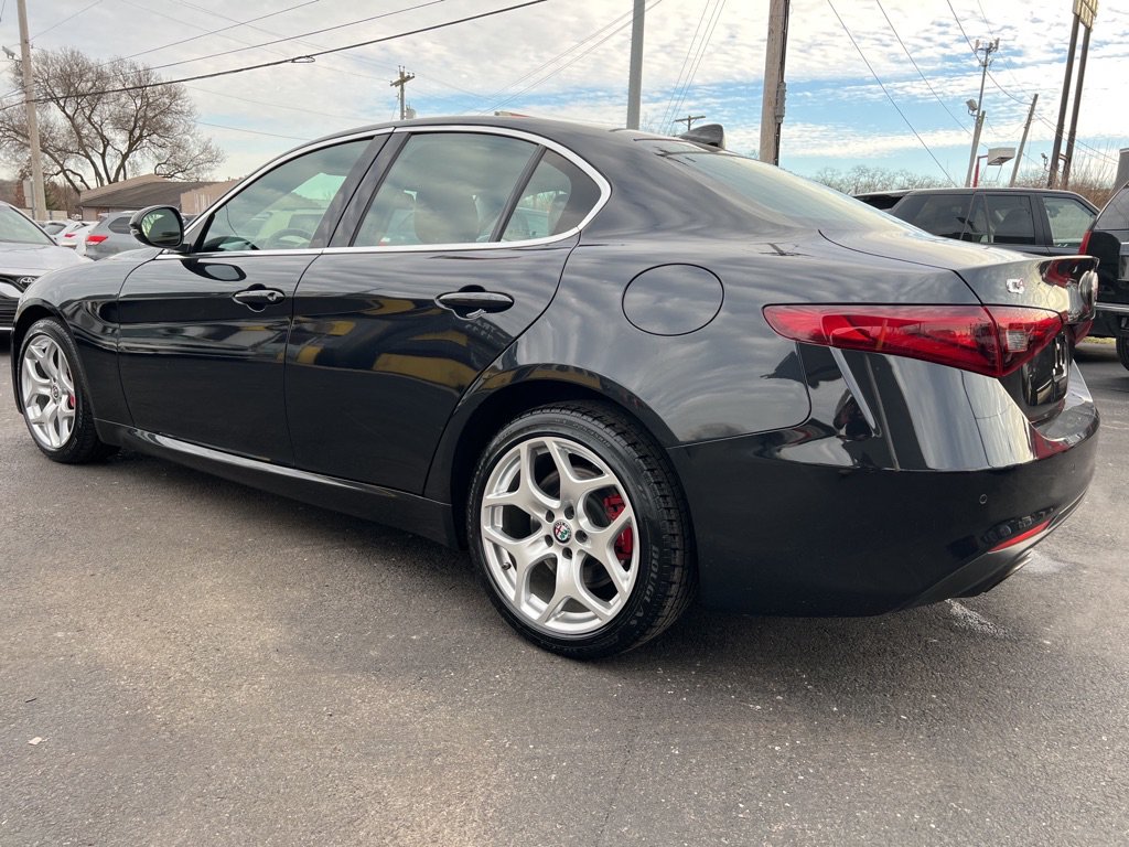 Used 2018 Alfa Romeo Giulia Ti w/ TI Leather Package AWD/4WD image 14