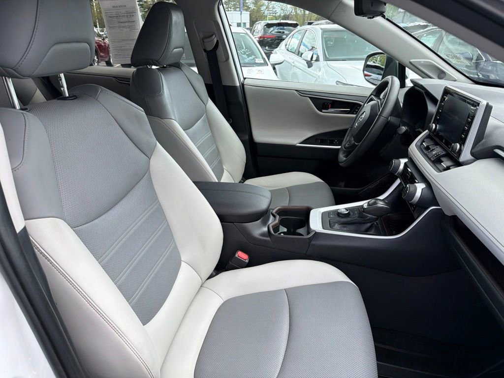 Used 2021 Toyota RAV4 Limited AWD/4WD image 13