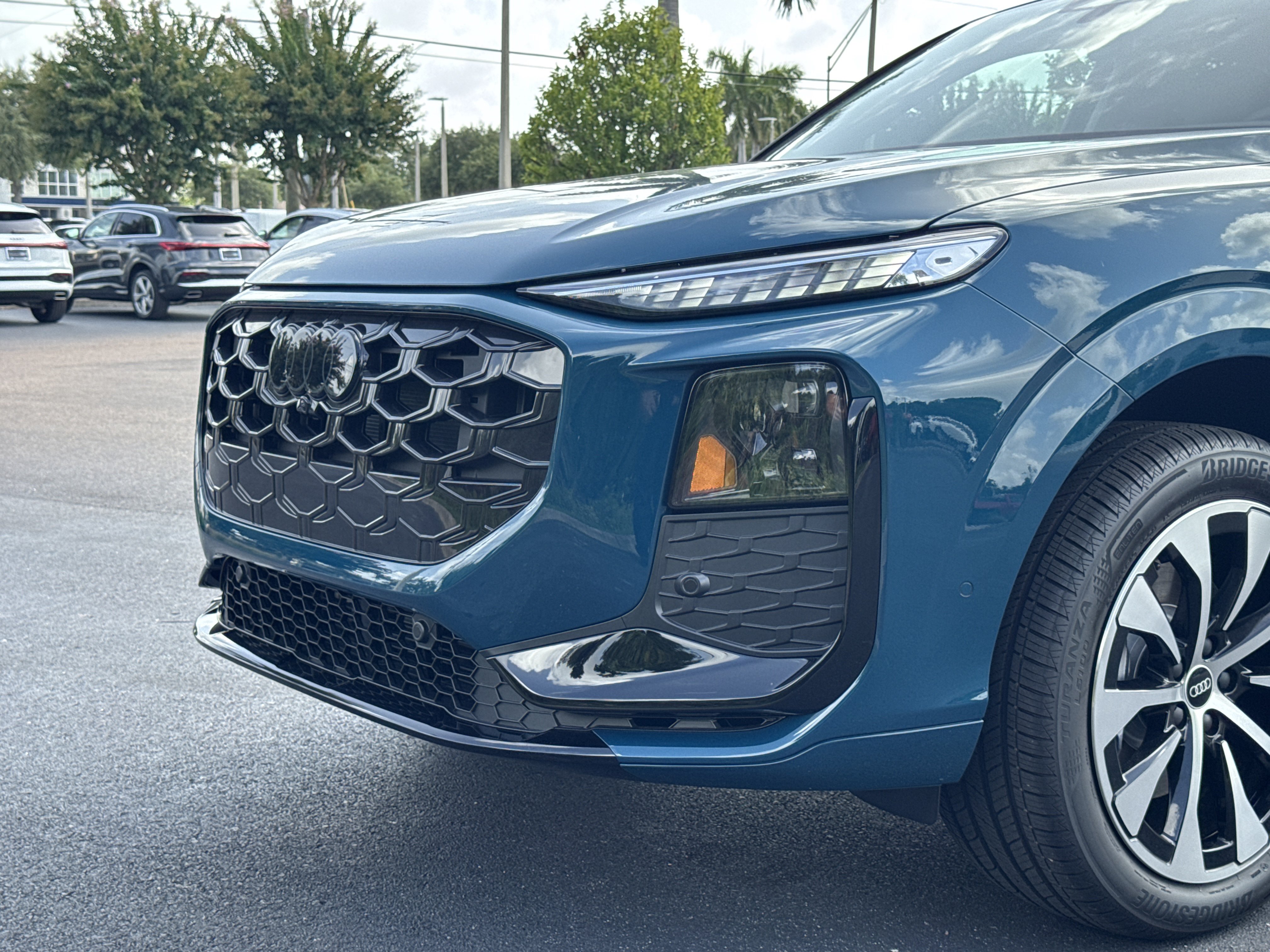 New 2026 Audi Q3 quattro 2.0T AWD/4WD image 7