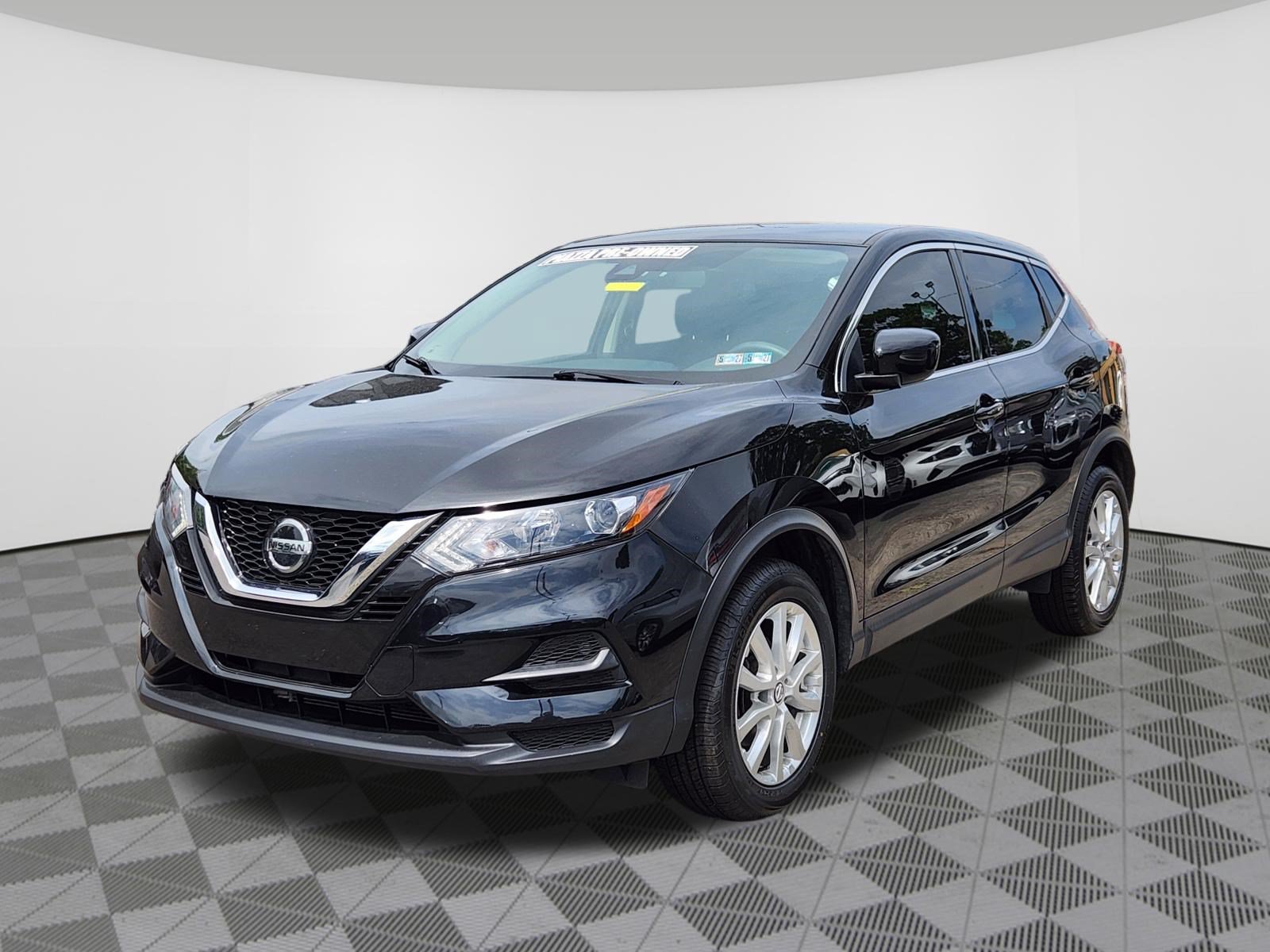 Certified 2022 Nissan Rogue Sport S AWD/4WD image 2