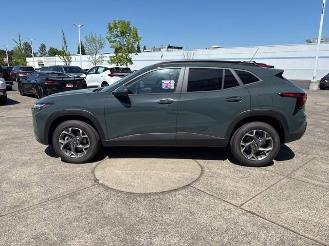 New 2026 Chevrolet Trax LT w/ Driver Confidence Package FWD image 5