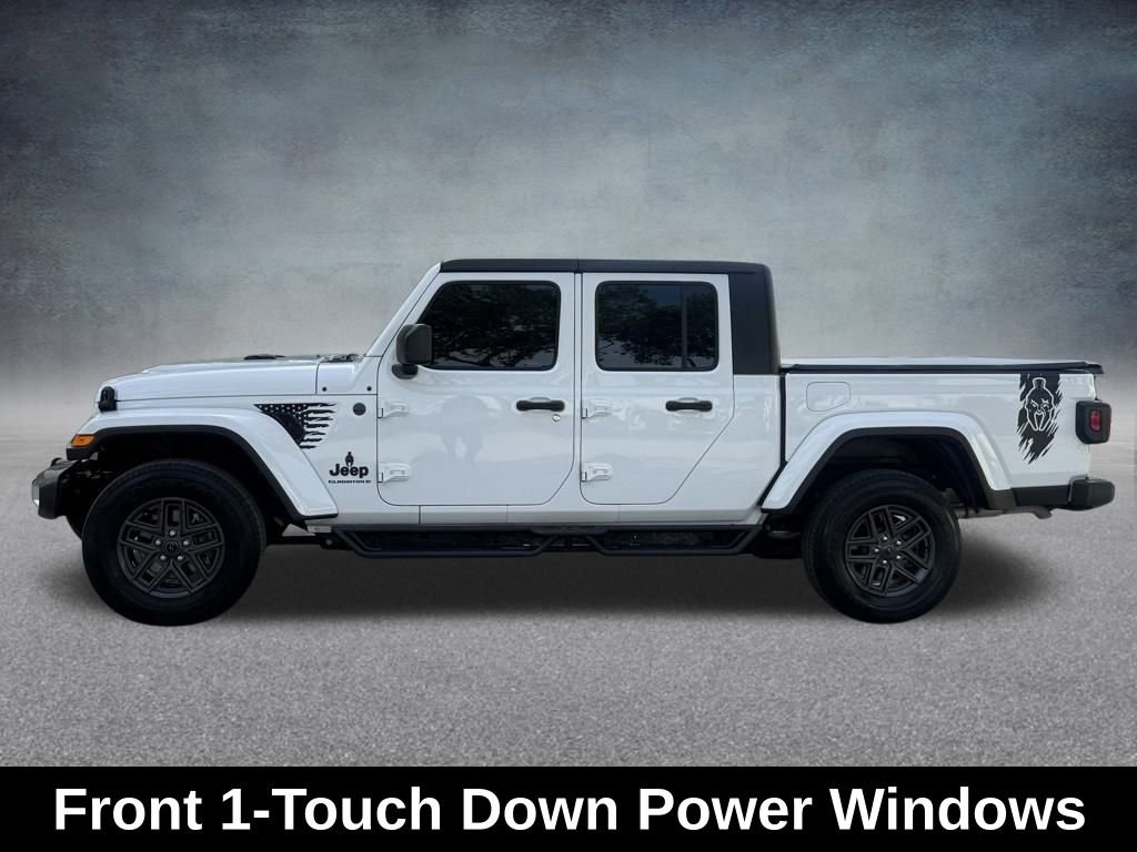 Certified 2024 Jeep Gladiator Sport image 11