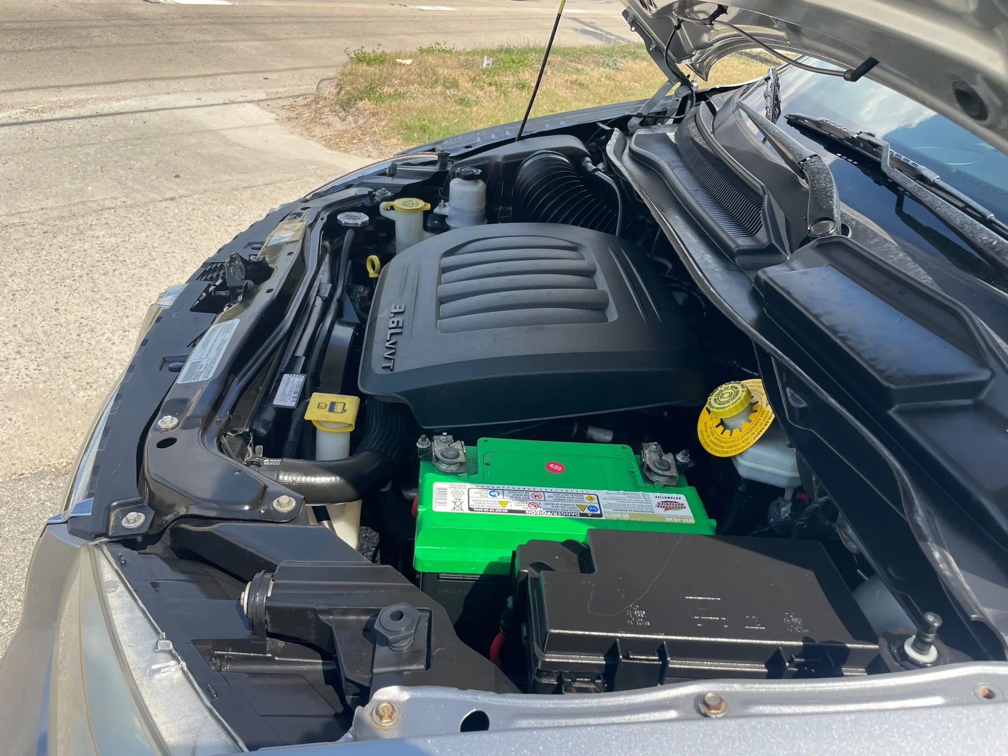 Used 2019 Dodge Grand Caravan SXT image 9