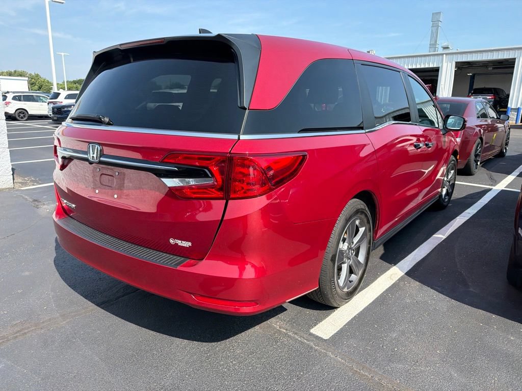 Used 2024 Honda Odyssey EX image 3