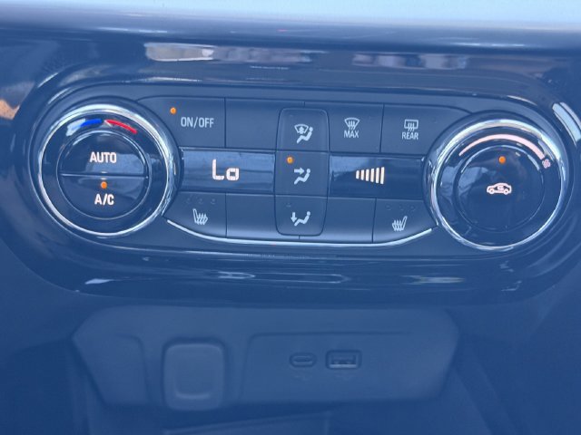 New 2026 Chevrolet Trax LT w/ Sunroof Package FWD image 36