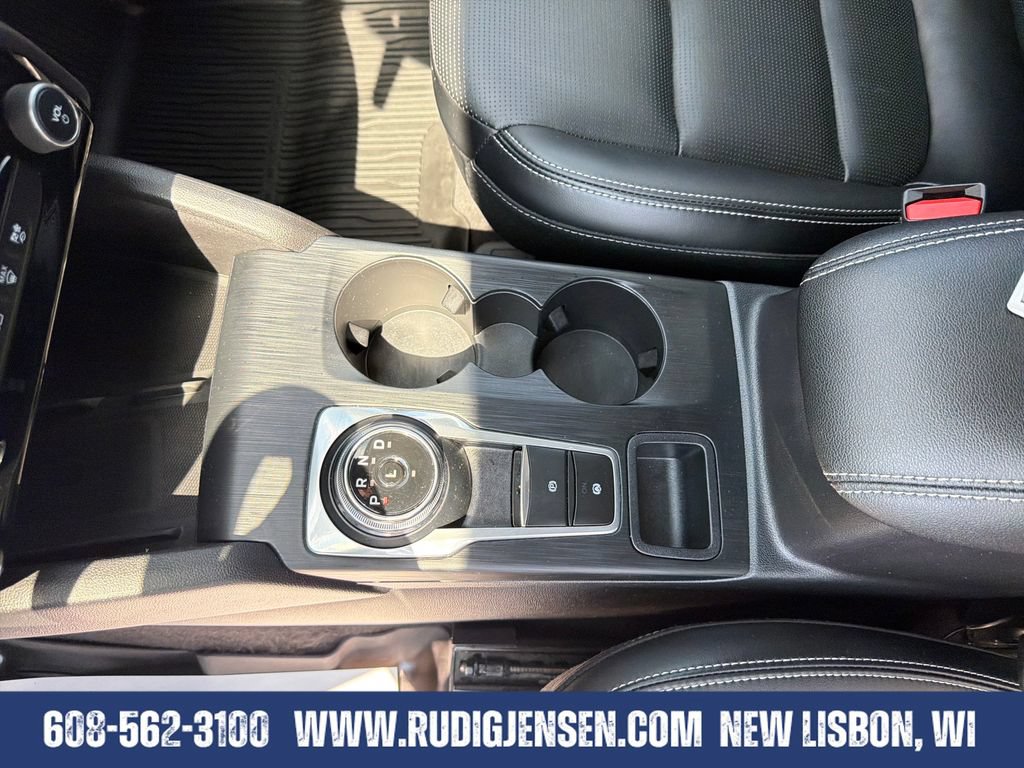 Used 2023 Ford Escape Platinum AWD/4WD image 25