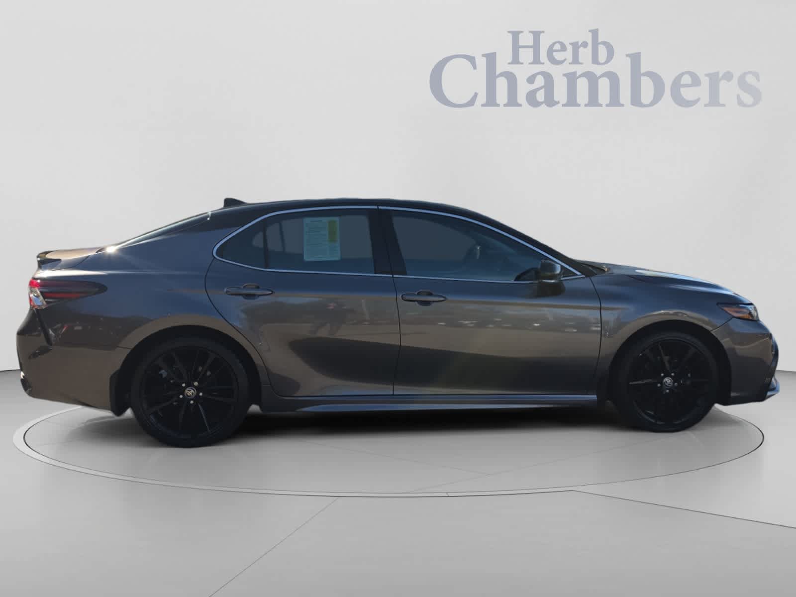 Used 2023 Toyota Camry XSE FWD image 12