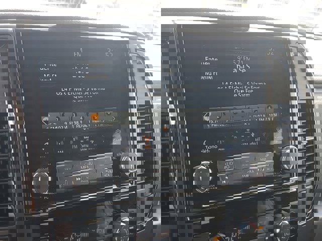 Used 2021 Nissan Titan PRO-4X w/ Pro-4x Utility Package image 25