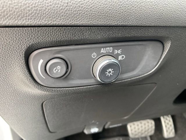 Used 2024 Buick Encore GX Sport Touring w/ Comfort Package AWD/4WD image 18